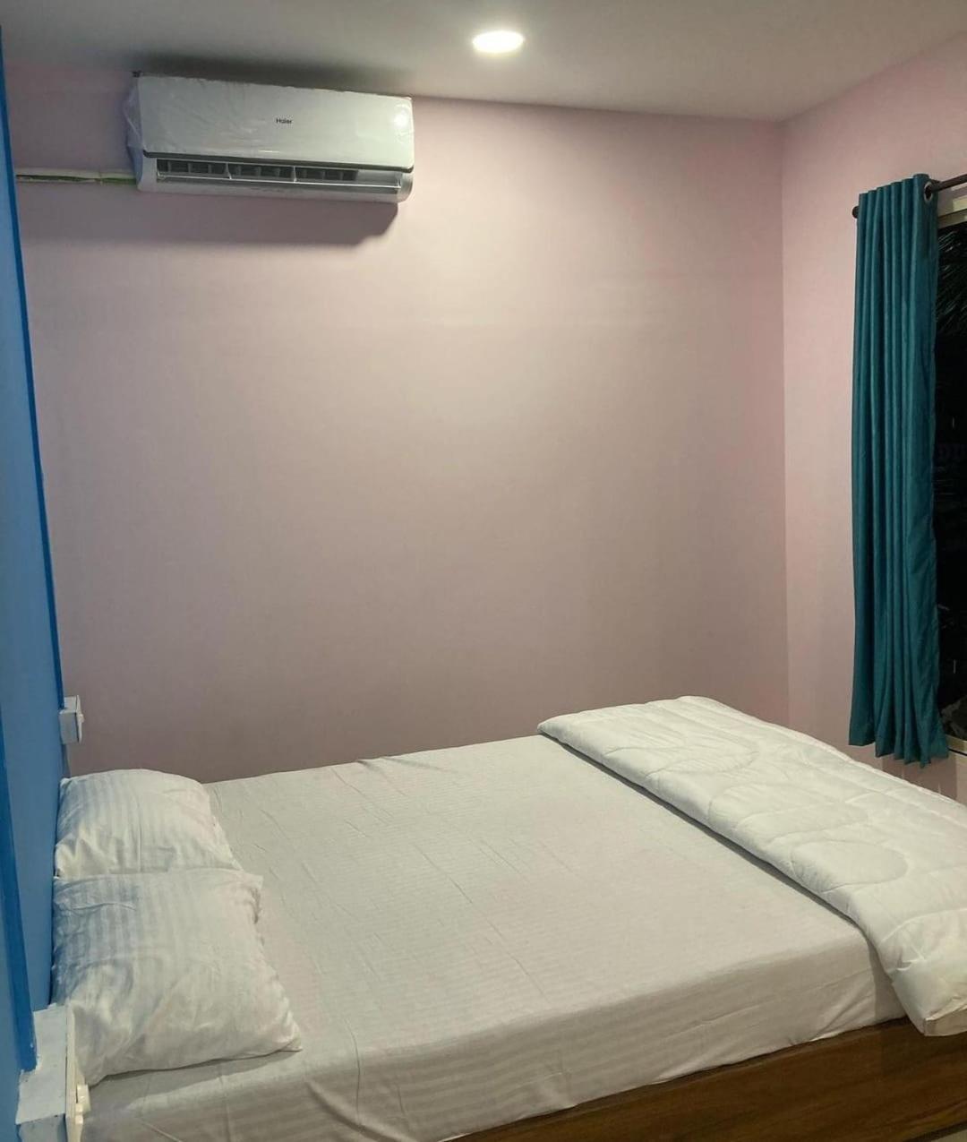 Cocks Town Hotel Arambol Kültér fotó
